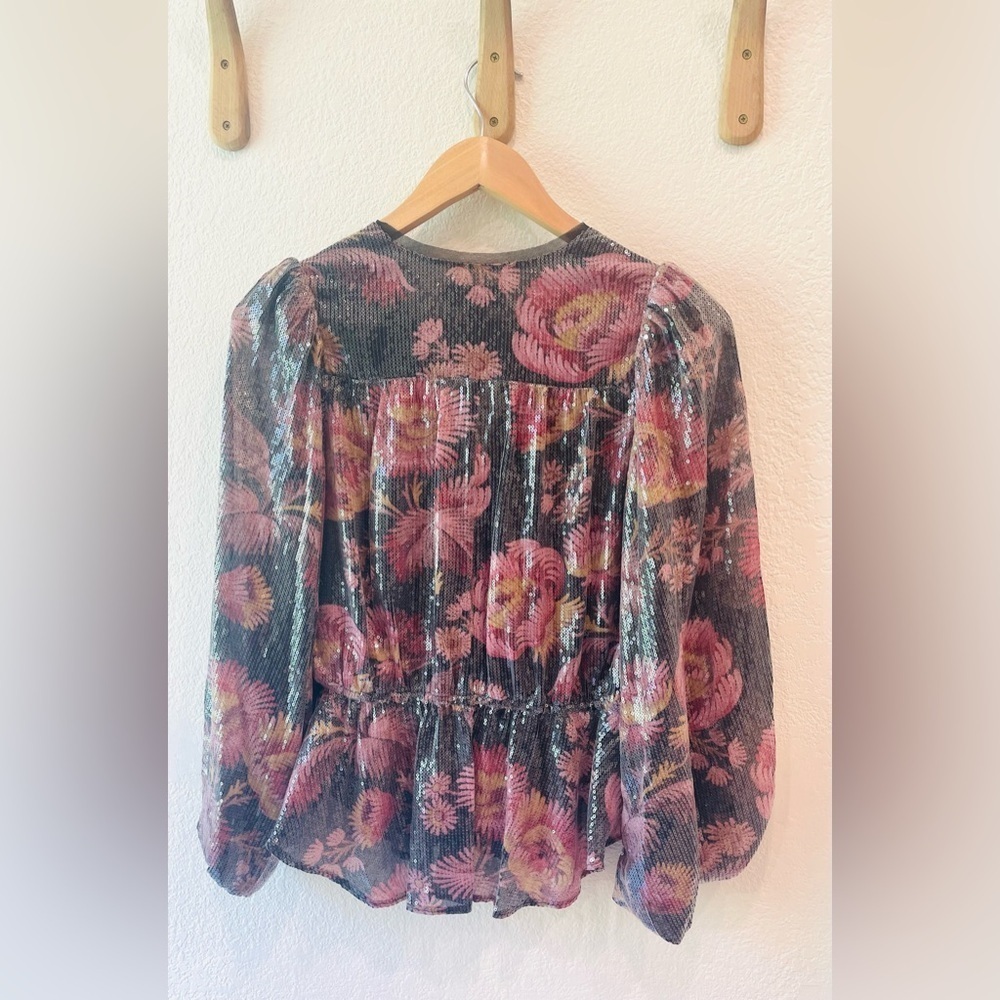 Ted Baker Juudie Black/Purple Floral Sequin Bishop Sleeve Tie Front Top Size 0 - Picture 3 of 4